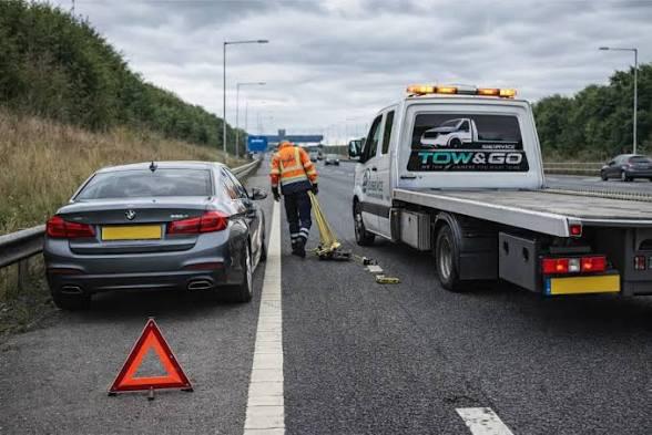 SolentRecovery recovery truck on a Hampshire roadside call-out